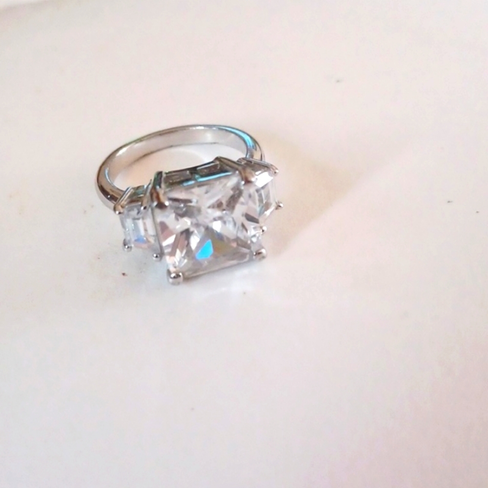 Womans  Sterling Silver 925  Square Highly Polished‎ C.Z.  Sz 5 New - Picture 6 of 10